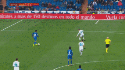 开局平推！佩雷拉1分20秒TKO安卡拉耶夫，重夺轻重量级世界冠军