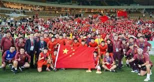 马卡报：怀森的出色表现引发皇马关注，后者加入球员转会争夺战中