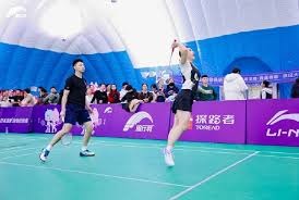 为什么本垒板后方的草皮较硬