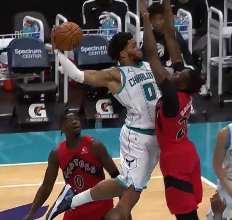 年仅14岁 年仅14岁